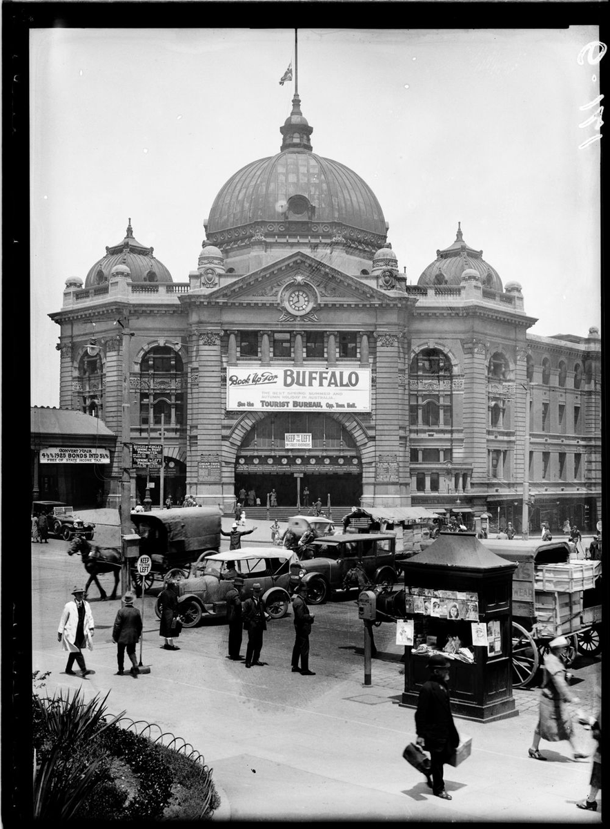 Metro Trains (@metrotrains) on Twitter photo Happy 171st birthday to the heartbeat of our rail network, Flinders Street Station 🎂🎉
Originally known as 'Melbourne Terminus' in 1854, much of the design we see now wasn't completed until 1910.
Here's to many more years of meeting 'under the clocks'! 🚆
📸: <a href="/PRO_Vic/">PRO Victoria</a> Happy 171st birthday to the heartbeat of our rail network, Flinders Street Station 🎂🎉
Originally known as 'Melbourne Terminus' in 1854, much of the design we see now wasn't completed until 1910.
Here's to many more years of meeting 'under the clocks'! 🚆
📸: <a href="/PRO_Vic/">PRO Victoria</a>