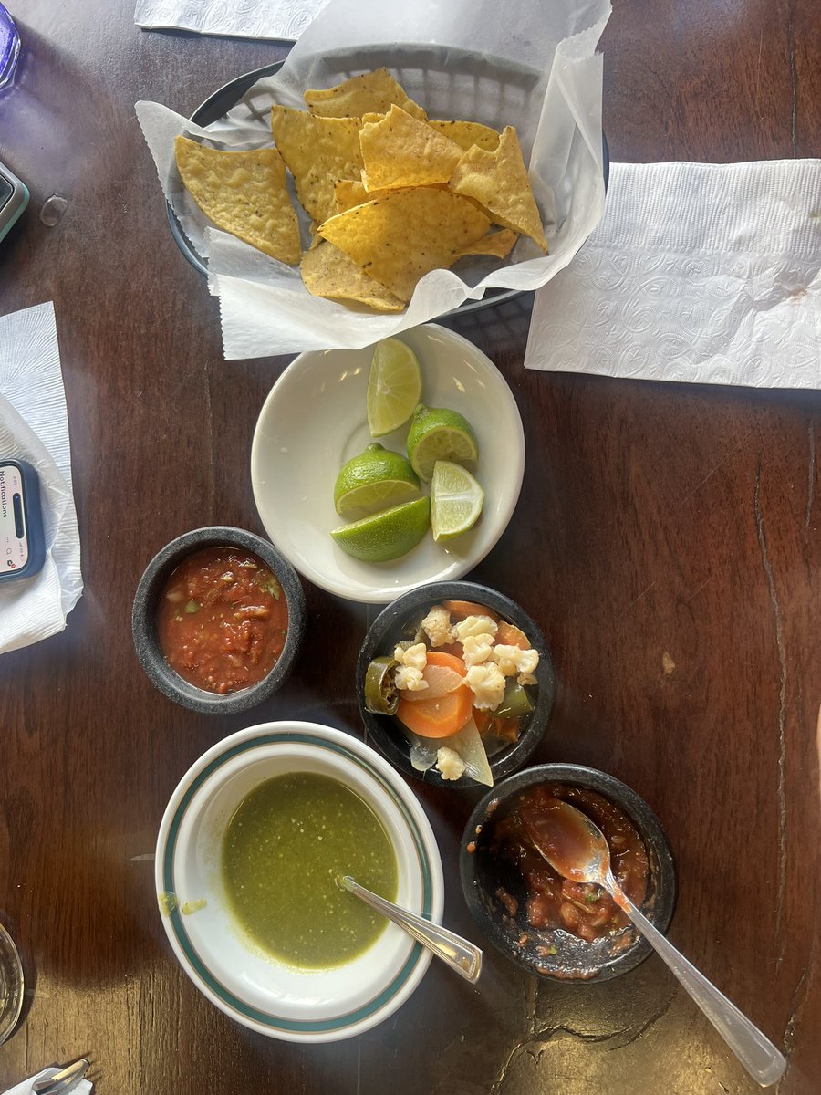 papimami__'s tweet photo. Cocula Mexican Restaurant 
2200 S California Chicago, IL 60608
Not Bad At All 👌 https://t.co/fwQHxesngm