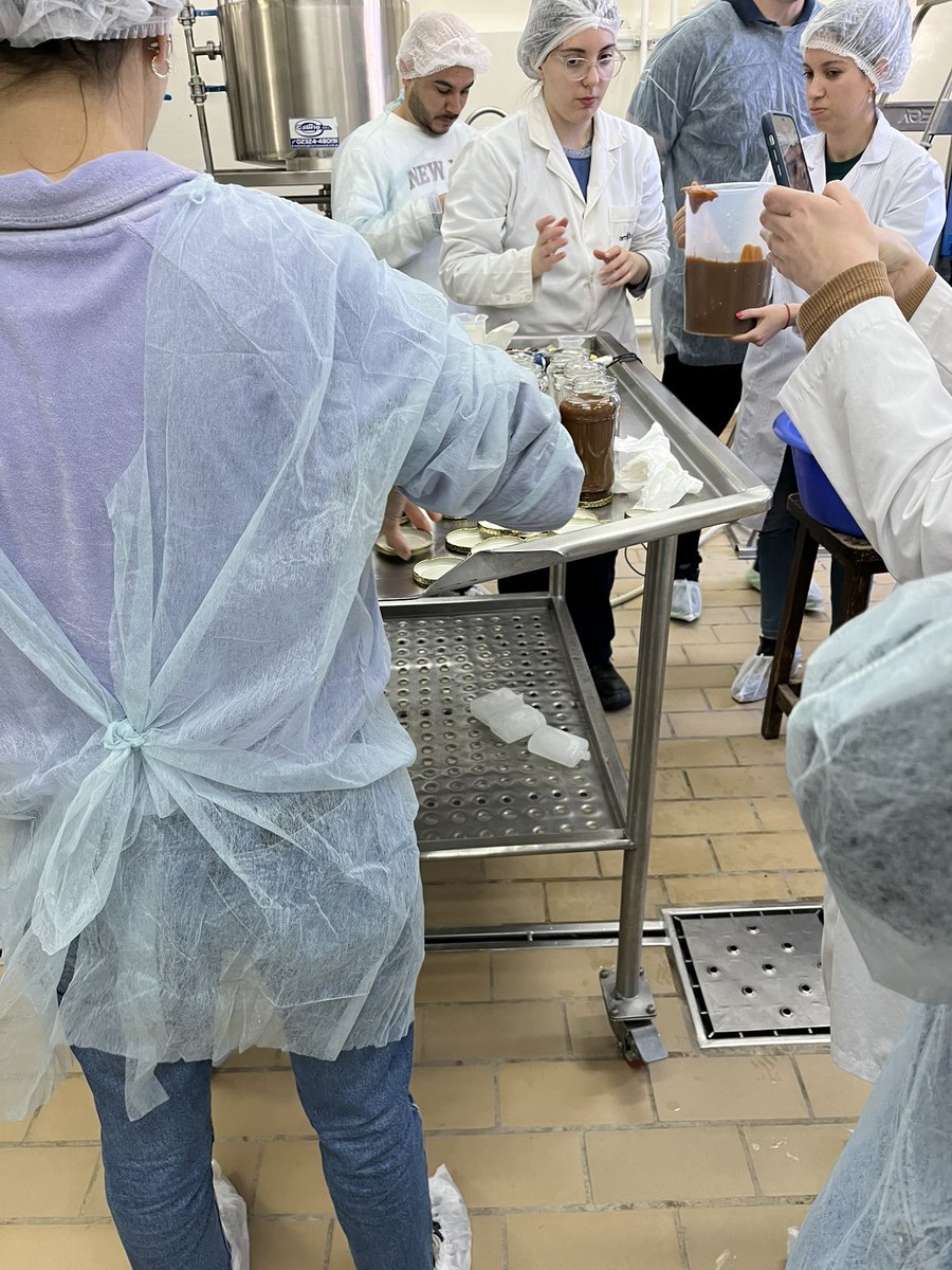 Caitmaxine's tweet photo. Today I attended a course on making Dulce de leche. We did a sensorial assessment of commercial brands as well as the one produced by @Maringa86 , hers was the best in my opinion. @Se4All1 #food #Agriculture https://t.co/qXt8BjUduQ
