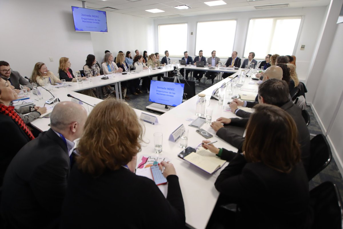 Transformar la información pública en estadística de calidad para todos los argentinos es una prioridad. En el <a href="/INDECArgentina/">INDEC Argentina</a> hoy recibimos a funcionarios de <a href="/ONUArgentina/">ONU Argentina</a> para definir acciones coordinadas que nos permitan fortalecer nuestro sistema estadístico nacional.