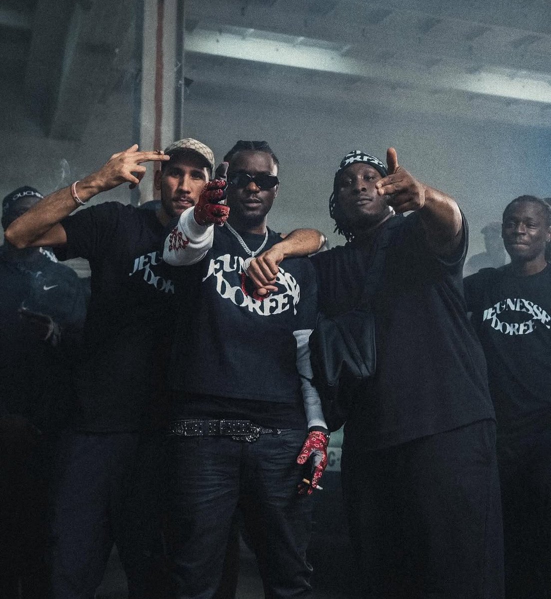 Ce soir c’est vraiment la fête avec toutes ces sorties 🔥🔥

La Fouine X L2B
Yorssy
Bolemvn X La Mano 
Guy2Bezbar