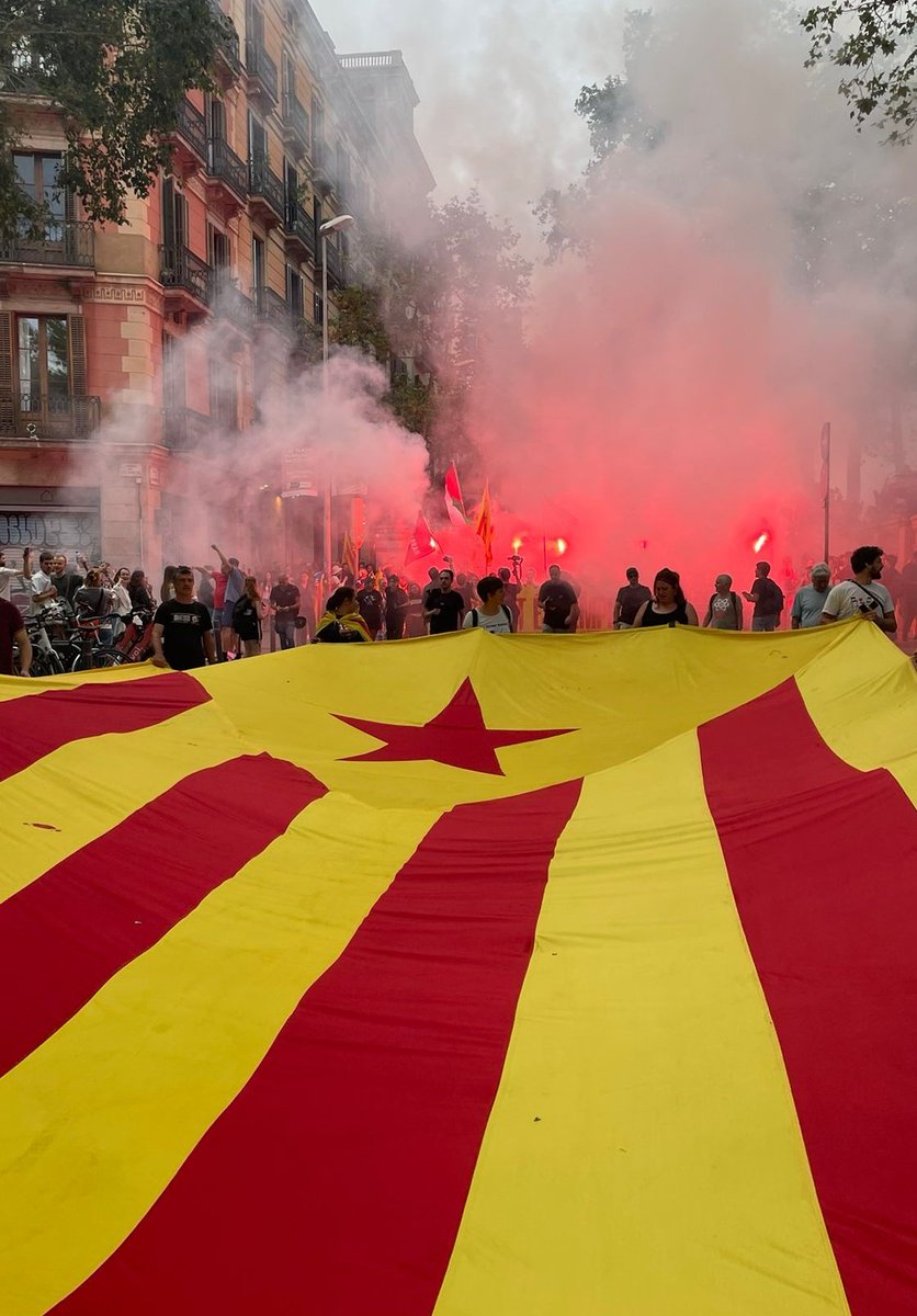 Una diada més. 
#seguiremlluitant 
#independència
#11setembre