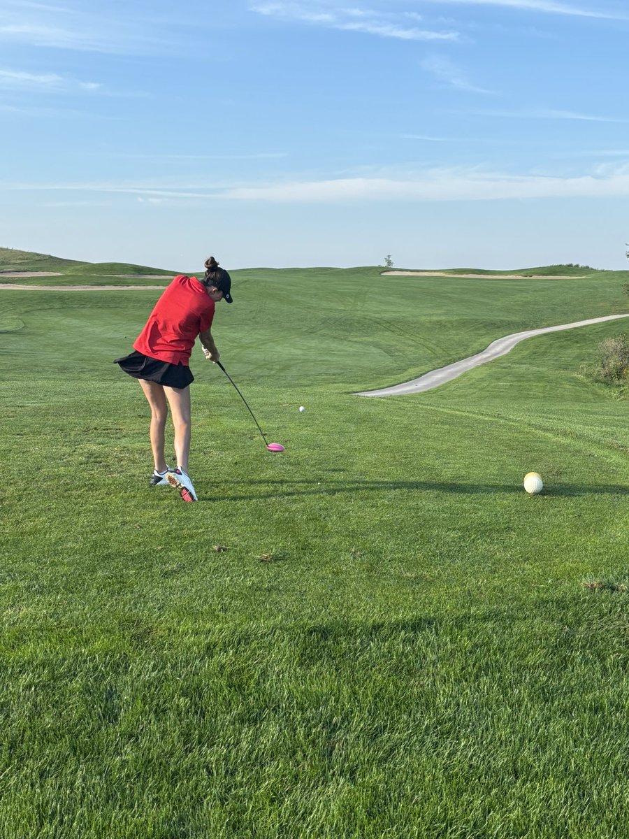 MSgirlsgolf's tweet photo. Great work today at the Lincoln Invite!  Congrats to Anna Clements on her 8th place finish!  Good day for all four players!! https://t.co/9W2p5Lqrmz
