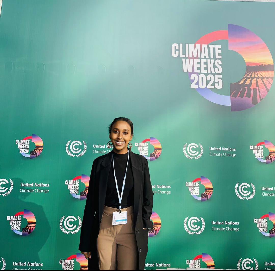 africanayc's tweet photo. 🌍✨ It was a great honor for Abakar Abdallah  to be welcomed by Ms. Siham Ahmed, Secretary-General of the African Youth Council, in Addis Ababa, Ethiopia, during the Second Africa Climate Summit.

He had the pleasure of meeting her and learning from her valuable experiences, https://t.co/aY5Q98P0Oi