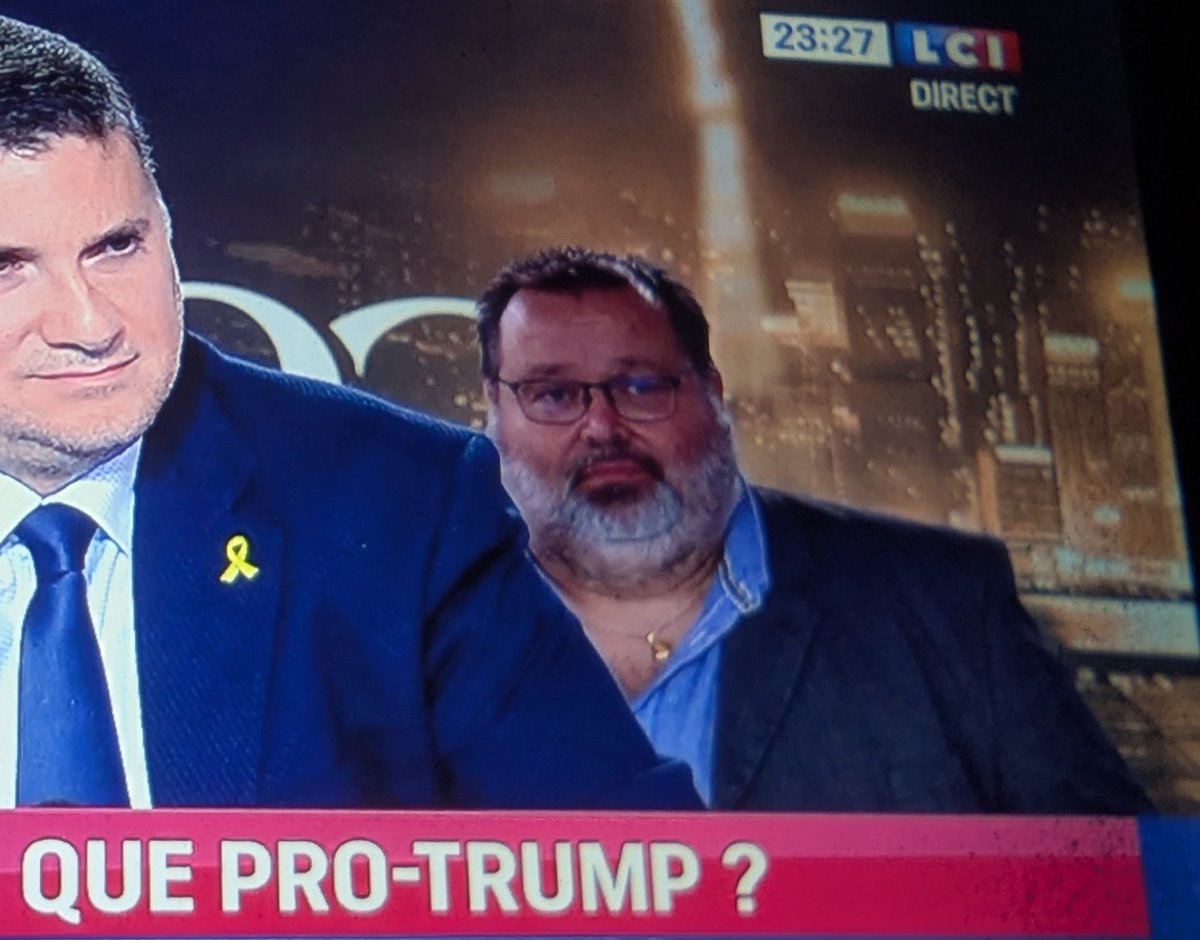 gelule75's tweet photo. Big bisous 🥳🎵🎤🪇🕺#Carlos #lci #sosie https://t.co/aSwnUf96kb
