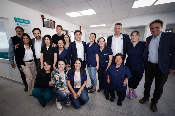 AAAJ00068631's tweet photo. #Pila
🎉 Kicillof inauguró un nuevo Centro de Salud y firmó un convenio para llevar el #ProgramaPuentes.
🗣️ “En octubre hay que volver a ganarle a un proyecto que solo propone el abandono, el desprecio y la crueldad de la sociedad”

#ElSeñorDeLosVetos

https://t.co/jExNrsrYjy https://t.co/PuCZFtqEWr
