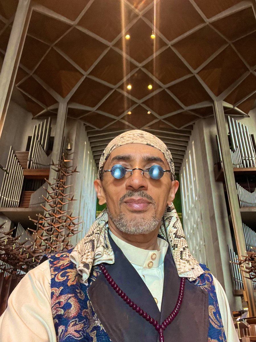 Dear Man in the Moon,

It’s all falling apart at the seams. Your playbook has no plays left.

We’ve seen it all before. 

In this new world, with a million scrutinising eyes and all the technology at everyone’s disposal; 

Your reign of terror, evil and lies is almost at an end.