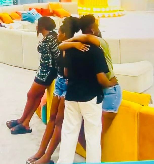 Jatana friendship people are happy today too Green and productive 💚💚😜😘😘😘🤭
#SultanaFarida #JasonJae #BBNajia