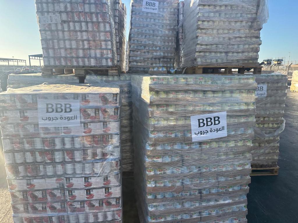 Gaza's Humanitarian Aid Update - Sept. 10

🚛 Around 170 aid trucks entered Gaza via Kerem Shalom and Zikim.
🛻 310 trucks were distributed by the UN and partners.
⛽️ UN fuel tankers entered to power essential humanitarian systems.
🏨 Over 250 patients and caregivers, mostly