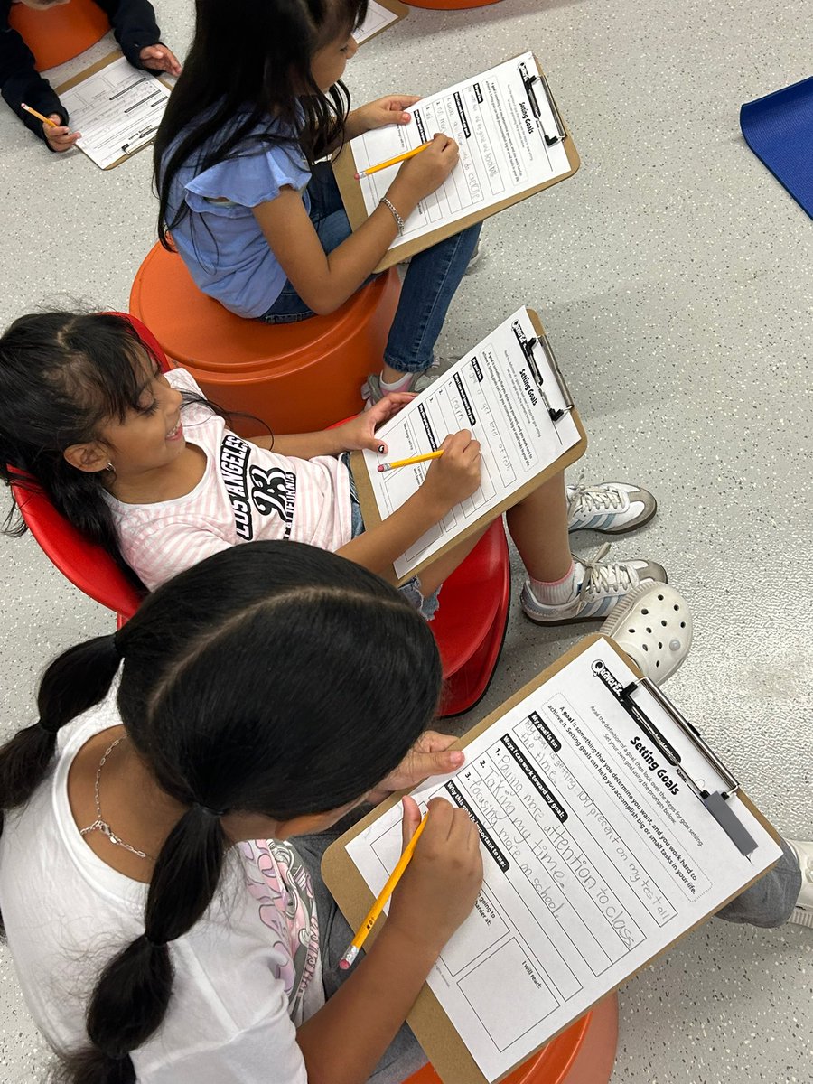 Lakeland PE/Health tweet media