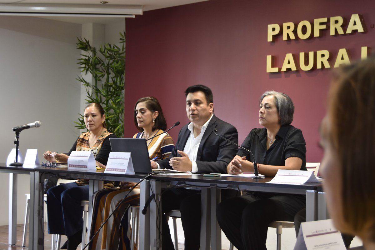 SEPHidalgo's tweet image. La SEPH llevó a cabo una reunión de trabajo con las personas consejeras del Protocolo Cero, en la que se acordaron acciones para mejorar la atención a posibles víctimas de acoso y hostigamiento laboral y/o sexual.

Con estas medidas, el IHE y la SEPH reafirman su compromiso de…