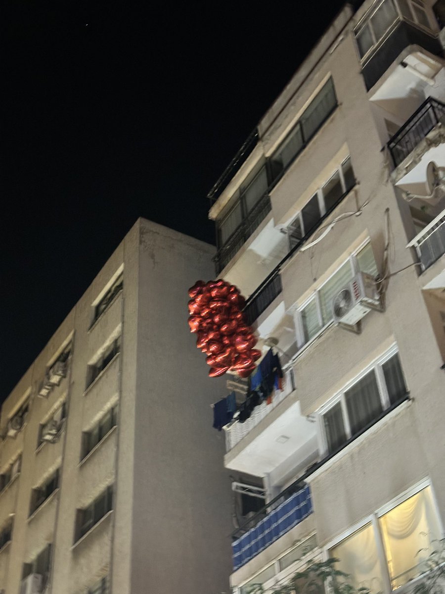 pineapplexde's tweet image. Biz bi boklar yenilmiş diye yorumladık