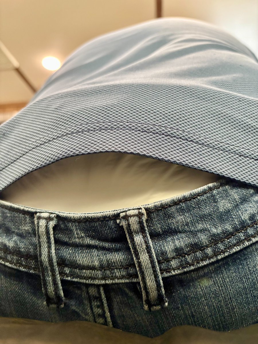 A quick peak you might get while I'm sitting on the couch.

#dl #diaperlover #diaperlovers #diaperboy #diaperunderjeans #diaperunderclothes #adultdiaper #diapered247 #diapered