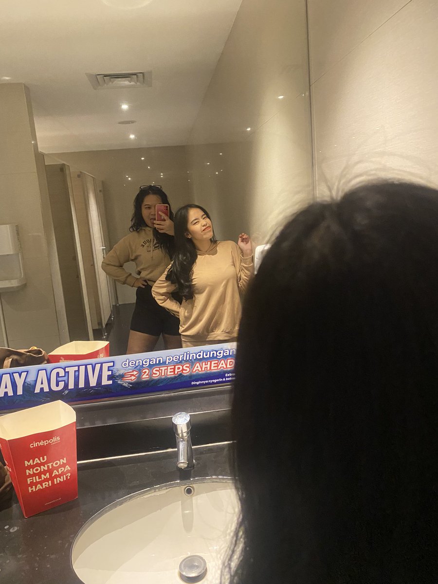 pplprincess🍯🥧 tweet media