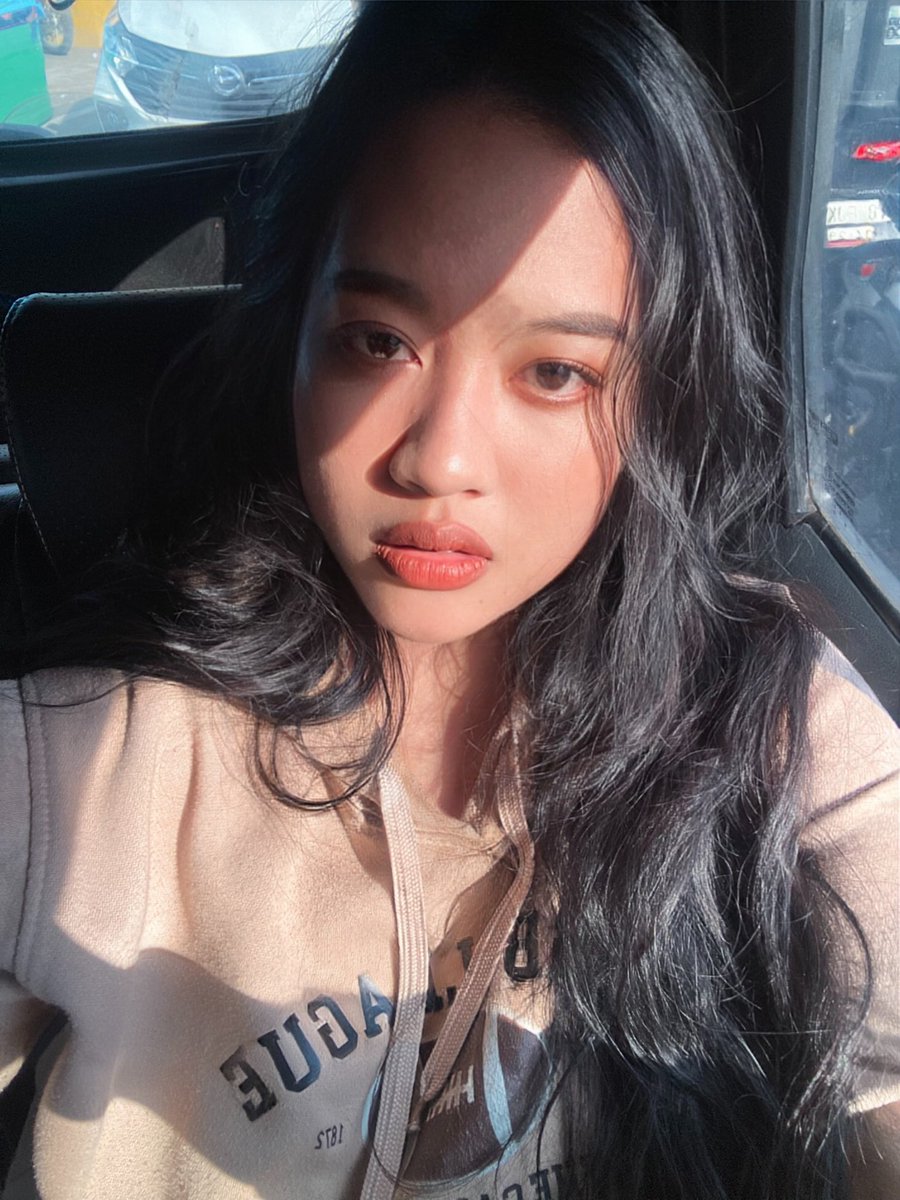 pplprincess🍯🥧 tweet media
