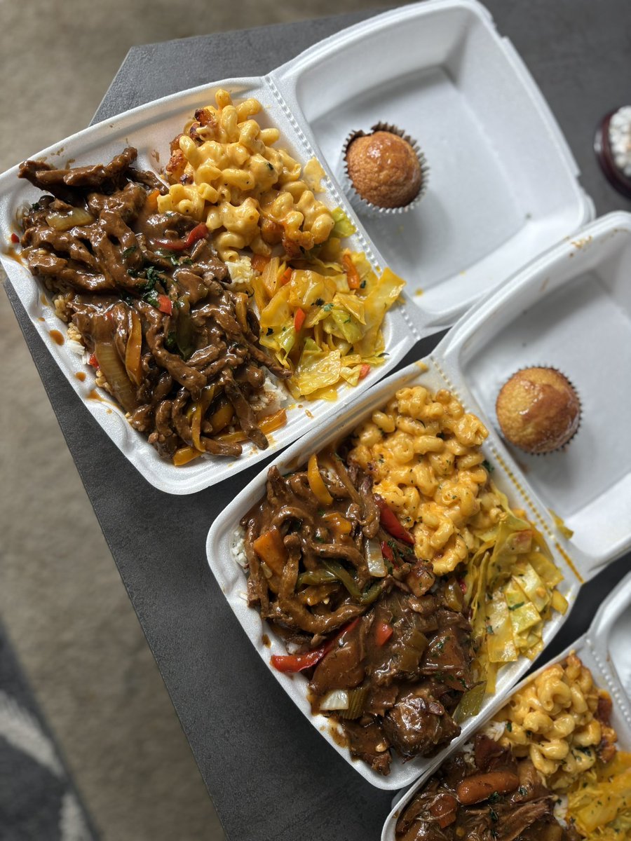 jusalilboricua's tweet photo. today’s work #757eats https://t.co/3cySpMJDJe