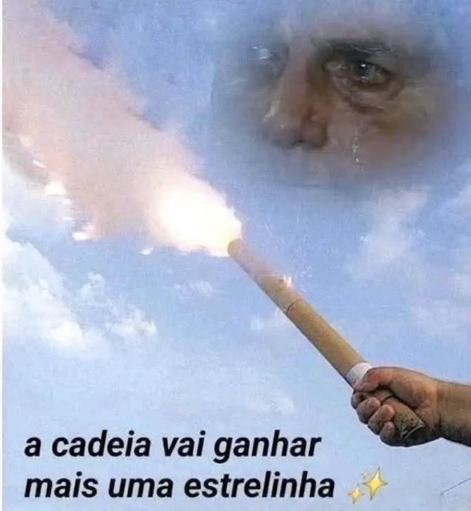 27 anos e 3 meses de prisão. 
24 anos em regime fechado.