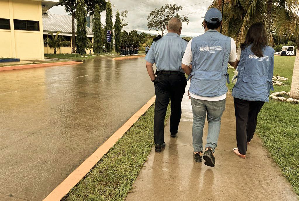 A tres años de los hechos en la <a href="/ANAPO_Honduras/">Academia Nacional de Policia (ANAPO)</a>, que resultaron en la muerte de tres aspirantes y en graves afectaciones a la salud de más de 30 personas, #OACNUDH expresa su preocupación por los limitados avances en el acceso a la justicia y la reparación para las víctimas y sus