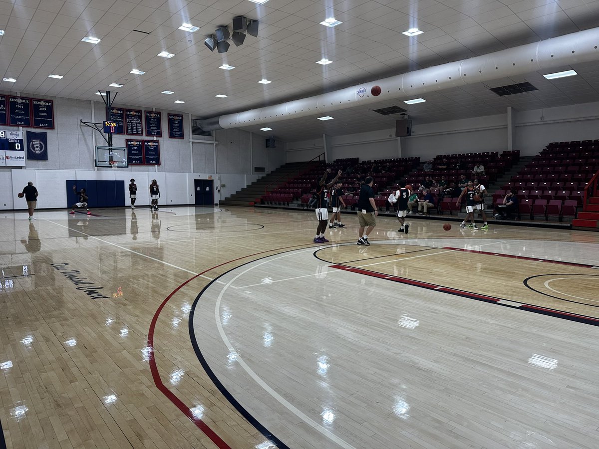 JC4PT's tweet image. We’re live at the Region 2 JUCO Tour as Connors State, last season’s national runner-up, takes the floor.

It’s been a strong showing all day from Region 2 programs, and coaches are locked in. This conference has already proven it can compete on the biggest stage.