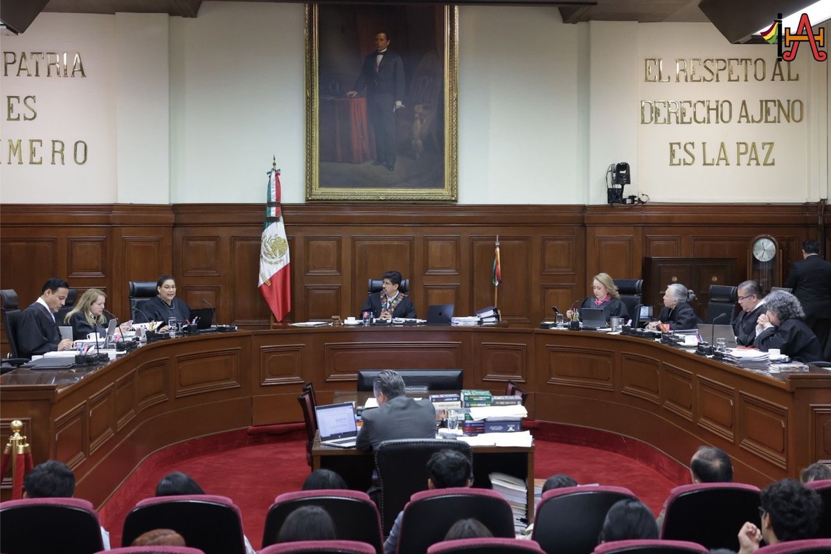 Después de varios años, el salón del Pleno de la #NuevaSCJN abre sus puertas al público y a la prensa.

Este es un paso firme hacia una justicia más abierta, donde el conocimiento y la cultura jurídica estén al alcance de todas y todos.