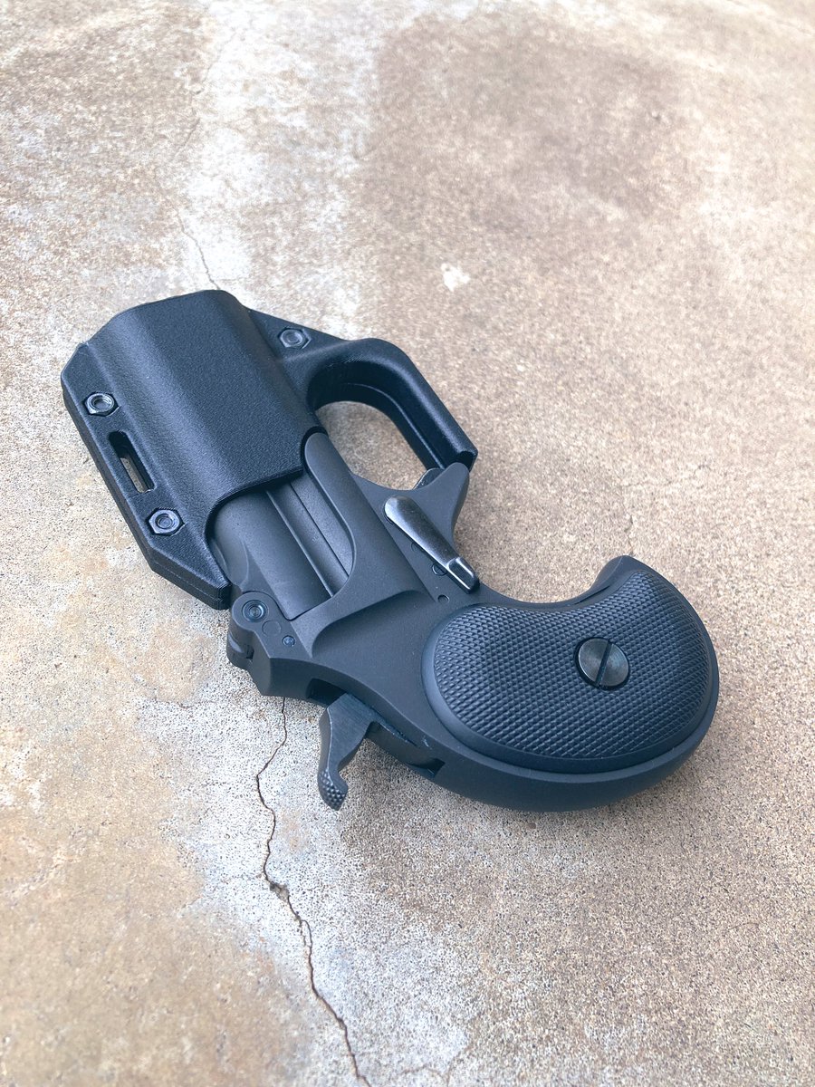 デリンジャーCCWキット！
バレルオープンやカートエジェクター等の可動を保持したままトリガーガードを追加しCCW風にカスタムできます。
アイアンサイトの代わりにリブサイトを設け、素早いサイディングをサポート😎