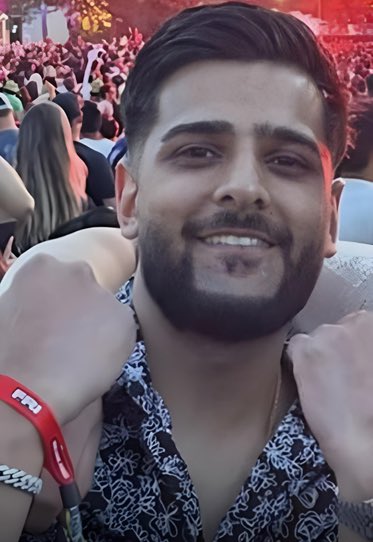 Gagan4344's tweet image. Update : Victim in Langley fatal taxi shooting identified as 24-year-old Taran Pandher. IHIT confirms targeted attack linked to BC gang conflict. A burned vehicle in Surrey is believed connected. Investigation ongoing. #Langley #IHIT @redfmvancouver