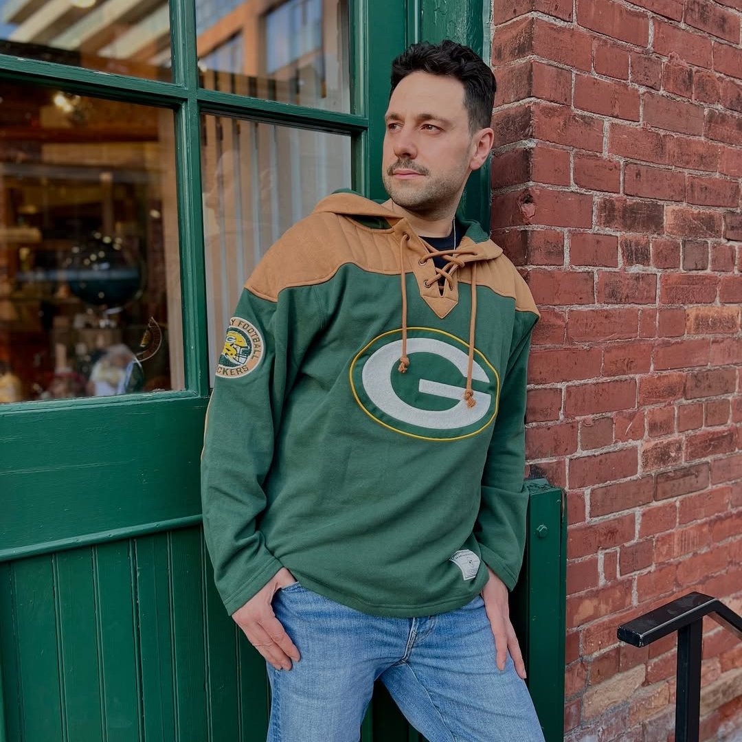 The #Packers take on Thursday Night Football 🏈🔥

We’re geared up for the game, who else is ready for tonight’s match up?!

#NFL #NFLCanada #TNF #47Brand #GoPackGo