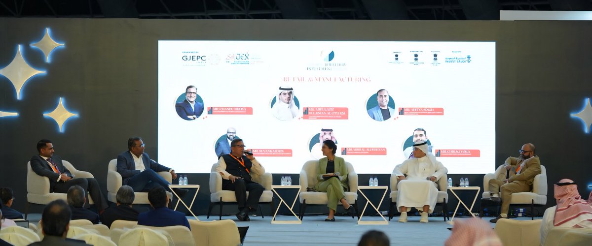 CGIJeddah's tweet photo. 3/5) Glimpses from the three professionally moderated panel discussions during the inauguration of #SAJEX:

* Investment opportunities for India–Saudi Arabia G&J collaboration

* Retail & manufacturing trends shaping GCC consumers

* Role of labs & associations in building trust & demand

#gjepcindia #sajex #discover #network #connect #opportunity #saudiarabia #b2b #jewelleryshow #globalplatform #Jeddah

@MEAIndia @IndianDiplomacy @IndianEmbRiyadh @GJEPCIndia @InvestSaudi @MISA @DPIITGoI @MCgovSA @gaft_sa @mimgov @DoC_GoI @NITIAayog @FashionMOC @GEA_SA  @ksamofa @JeddahChamber @MakkahChamber @BahaChamber @abhachamber @najrancci @JAZANCCI    @TPCI_ @sabyaray @kirit_bhansali  @CNBCTV18Live @PTI_News @EconomicTimes  @PIB_India @airnewsalerts