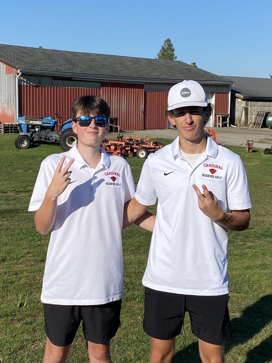 CardinalHSGolf's tweet image. WOW.  The varsity just shot 155 and beat Maplewood by 19.  That is the lowest round Cardinal has recorded in a very very long time!   Bryce 34!  Evan 39 Blake 40 Kannon 42.  So impressive men! @cardinalhuskies @CLSD_Huskies