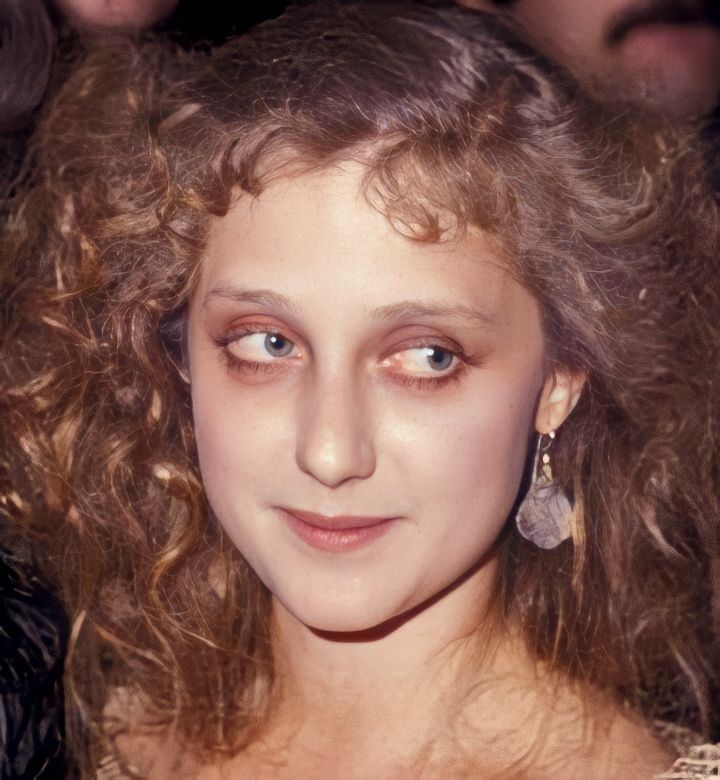 rosieshp's tweet photo. my luna is carol kane https://t.co/jLd1mNy8MQ