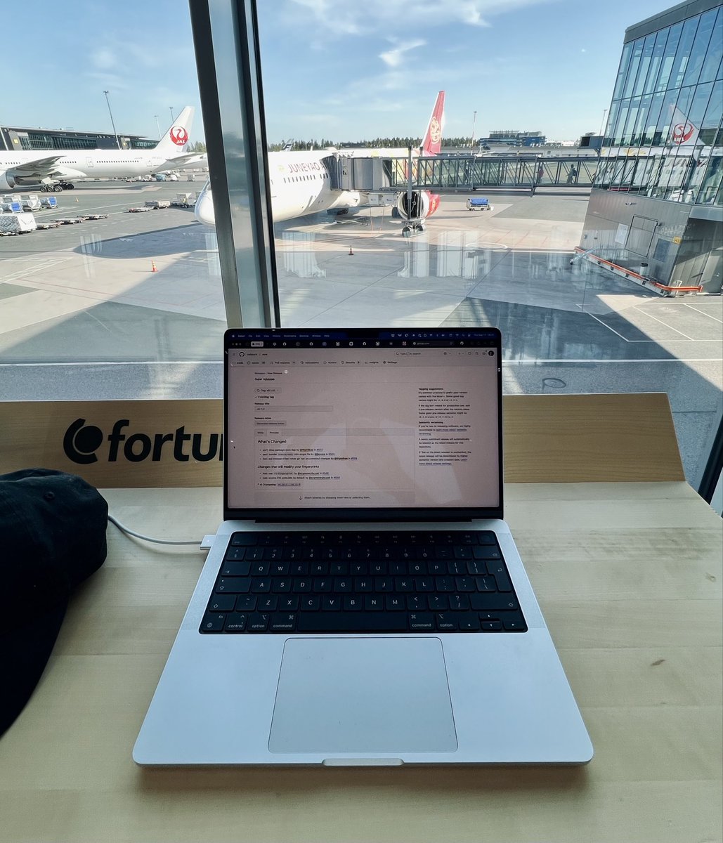 Enjoy faster <a href="/rockjs_dev/">Rock</a> v0.11:
- bundled create-rock for instant startup
- improved fingerprints
- iOS prebuilds by default