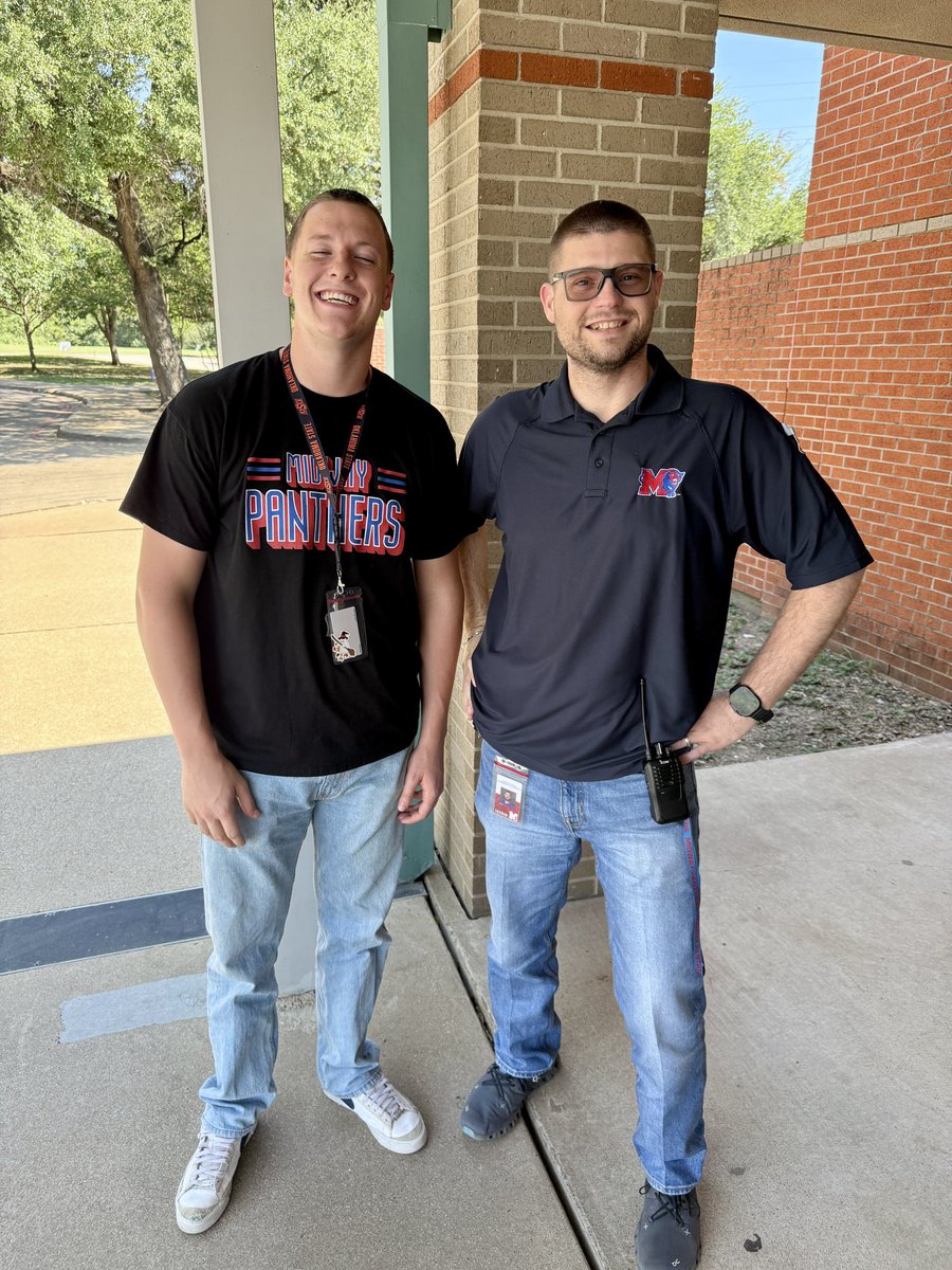Twinning on Patriots day! 🇺🇸❤️🤍💙 #theresnoplacelikesbe #sbetwinning