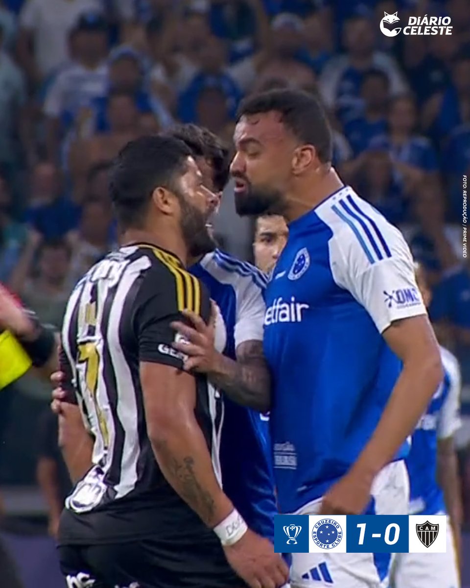 LINDO QUE OS CARAS NÃO ESTÃO ABAIXANDO A BOLA, TÃO PEITANDO OS CHORÕES, FABRÍCIO BRUNO FOI PRA CIMA DO HULK CHORÃO