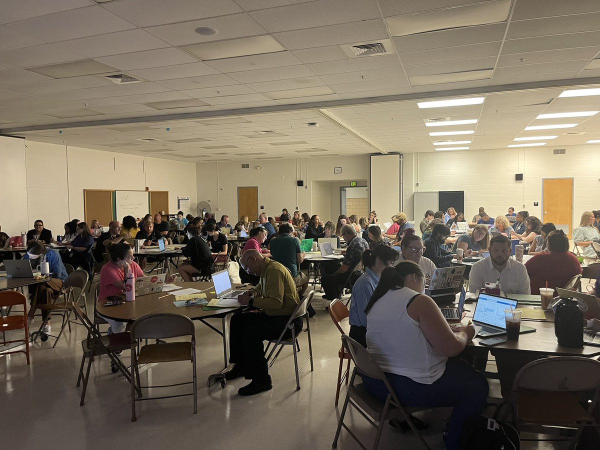 This morning I modeled how to annotate and mark text to increase student understanding and engagement while reading. We practiced as a staff and planned for implementation in content teams <a href="/AnnapMSAACPS/">Annapolis Middle School</a> <a href="/AVIDAACPS/">AVIDAACPS</a> #BelongGrowSucceed