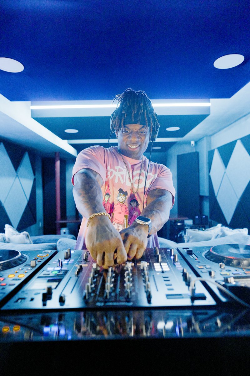 THE THE $FIT COMMUNITY HAS SPOKEN 🔥 TONIGHT 9PM-1AM EST I'M LIVESTREAMING  MY FULL SEND  DJ SET
 📷I’m kicking it off with Afro House, then straight into Tech House, Bass House, Trap and more. This night is going to be absolutely insane. Energy will be through the roof. Don’t