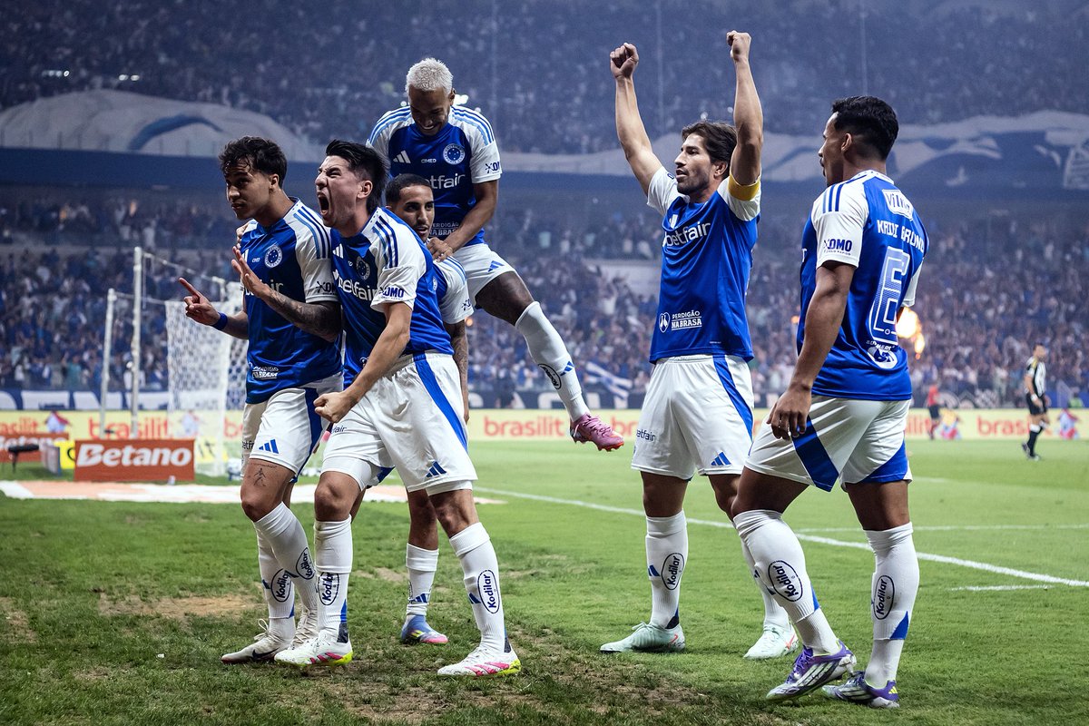 futebol_info's tweet photo. INTERVALO | Cruzeiro 1x0 Atlético-MG
Agregado: 3x0

🏆 Jogo de volta das quartas de final da Copa do Brasil

📸 Gustavo Aleixo/CEC https://t.co/sSnHaPpDEX