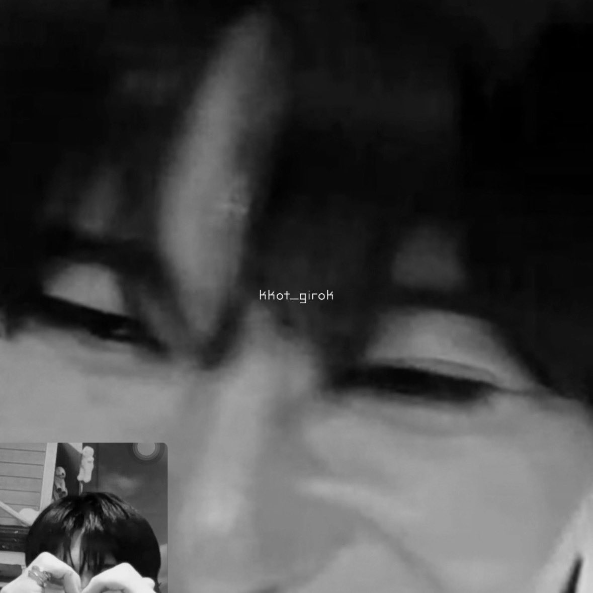 250903

처음 뵙겠어 끝🌷