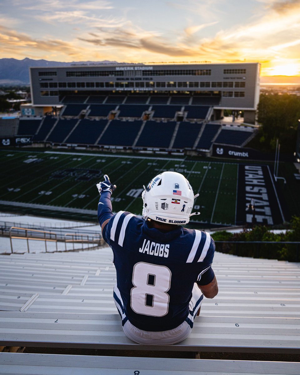 A 7:45 PM kickoff means you can see this beautiful uni combo, a Logan sunset, and a stadium stripe-out all on this Saturday! 🤩

🎟️ ➡️ usuaggies.info/StripeTheMav