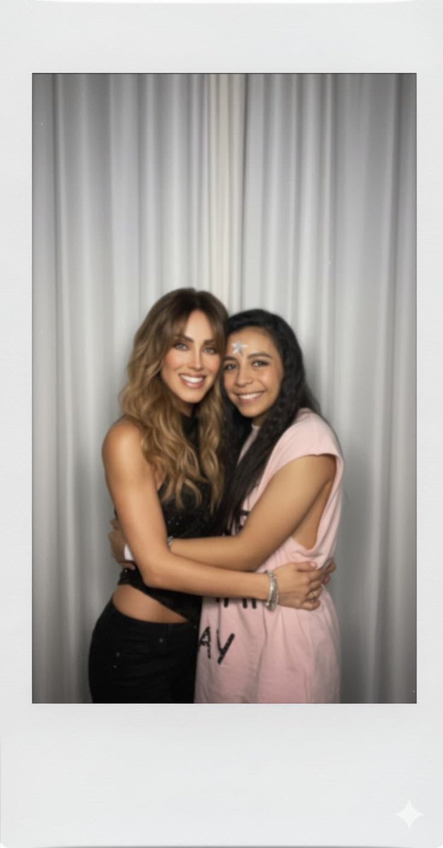 Manifestando fuerte <a href="/Anahi/">Anahi</a>