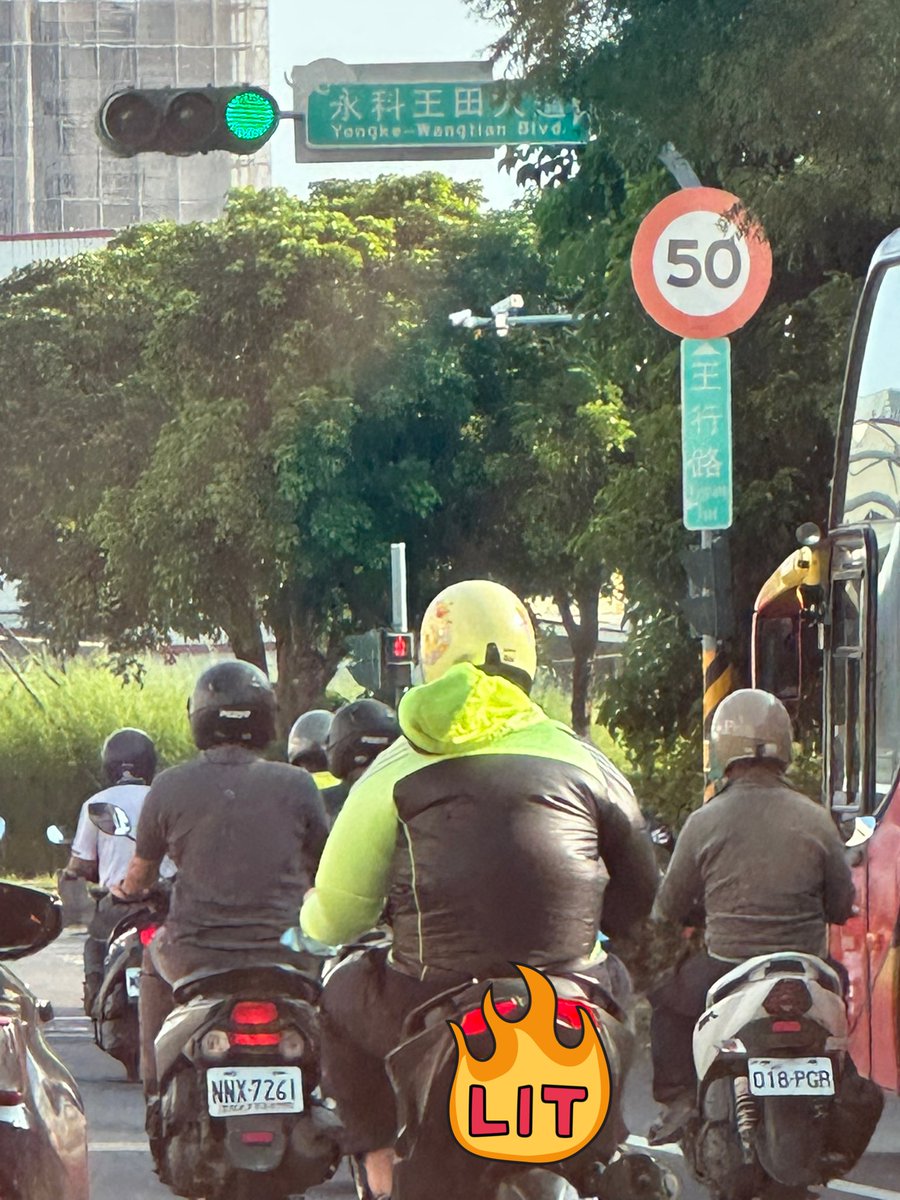 融 Rong 🇹🇼 🇯🇵 4/1-4/7 東京🗼 tweet media