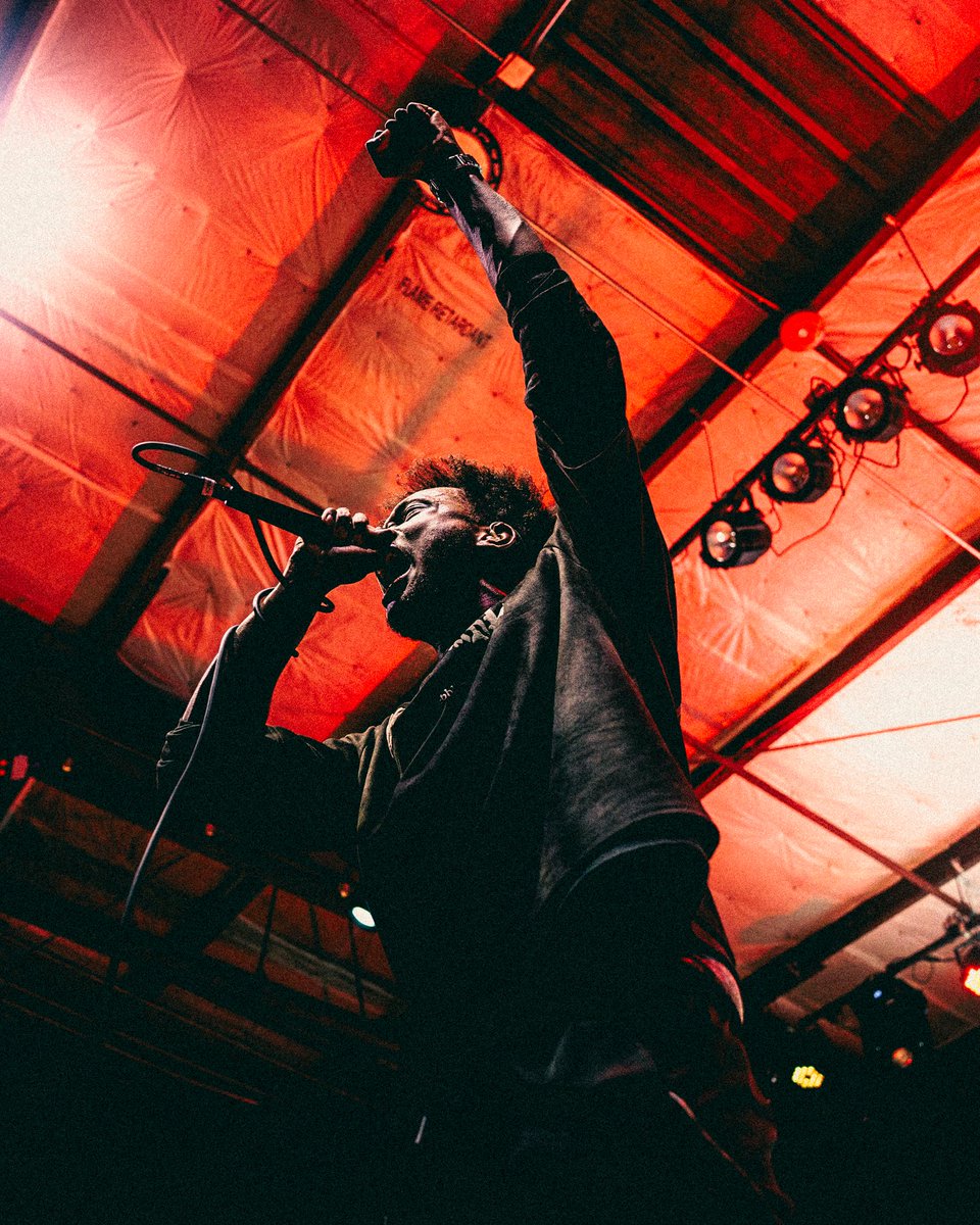 TwoSidesOfMeVA's tweet photo. Where should we bring Clinging to the Edge of Life live next? Drop your city 👇 https://t.co/0HdBqozHuP