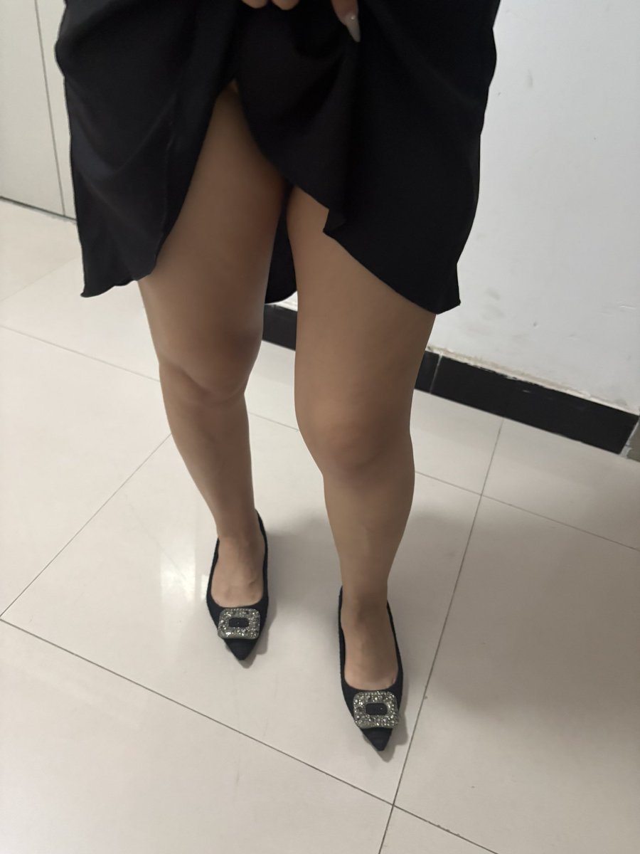 悄悄悄悄的。。。