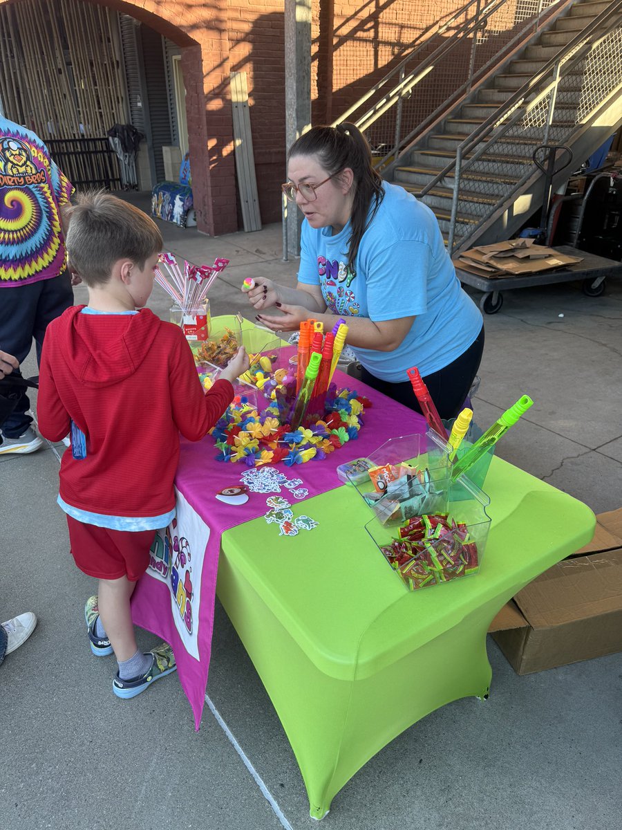 dirtybirdscwv's tweet image. Fan appreciation night has been an absolute blast 🙌🏼🤩 Not too many nights like this left in the 2025 season, but we’re happy to be spending every second that’s left with YOU 🥹🫶⚾️

#staydirty #DirtyBirds #CWV