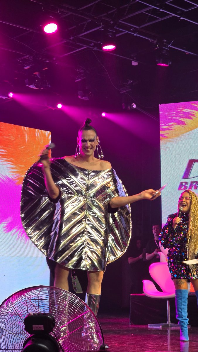 que linda a Gkay 

<a href="/DragRaceBr/">Drag Race Brasil</a> 
#DragRaceBrasil