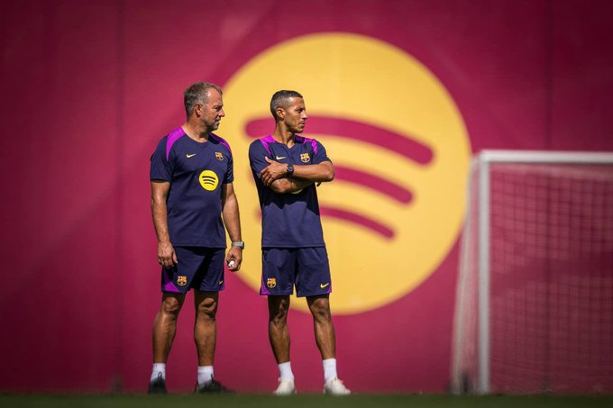 Cbet_latam's tweet image. ¡OFICIAL Y CONFIRMADO! 🔵🔴

Thiago Alcântara vuelve a casa. El ex-jugador regresa al FC Barcelona para unirse al cuerpo técnico de Hansi Flick como su nuevo asistente.

De la magia en el campo a la pizarra. 🧠✨

#FCBarcelona #Barça #Thiago #Fichajes #LaLiga