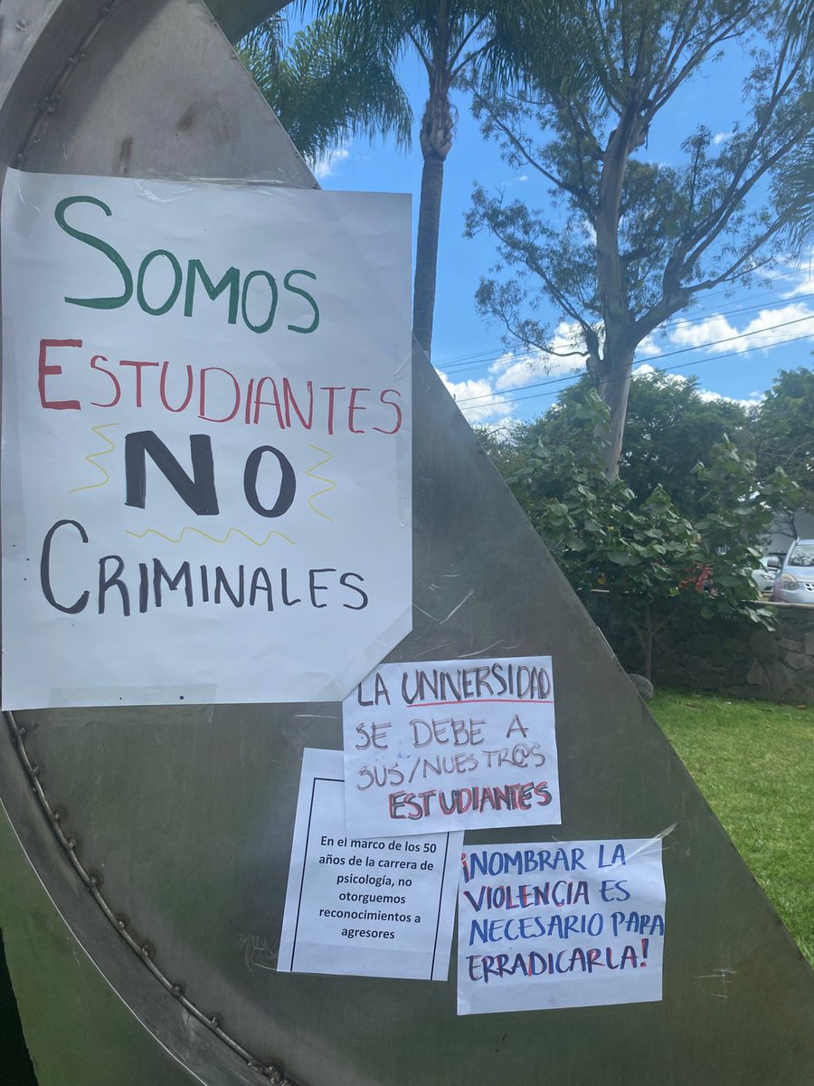 SomoselMedio tweet media