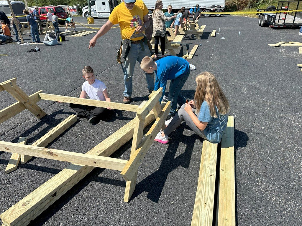 CMS students, led by Mrs. Nesbitt, partnered with Habitat for Humanity to build 22 picnic tables for local heroes in honor of this Day of Remembrance. 💙 #CMSBlueDemons #HabitatForHumanity #DayOfRemembrance