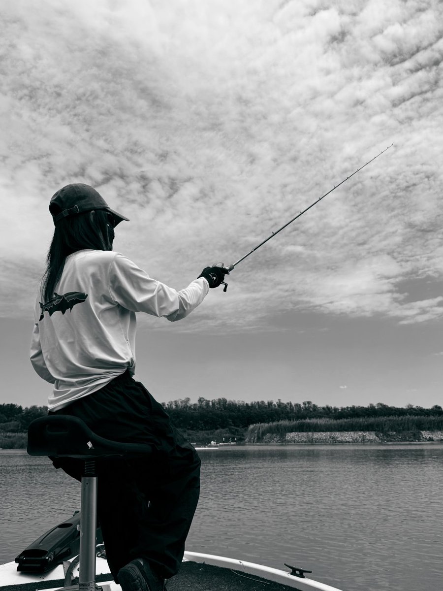 jayrdark's tweet image. Fishing: where patience turns into peace 🌊🪷