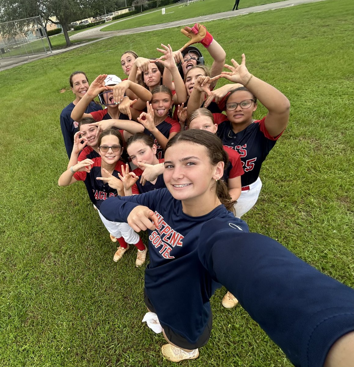 Maddy Lowdermilk tweet media