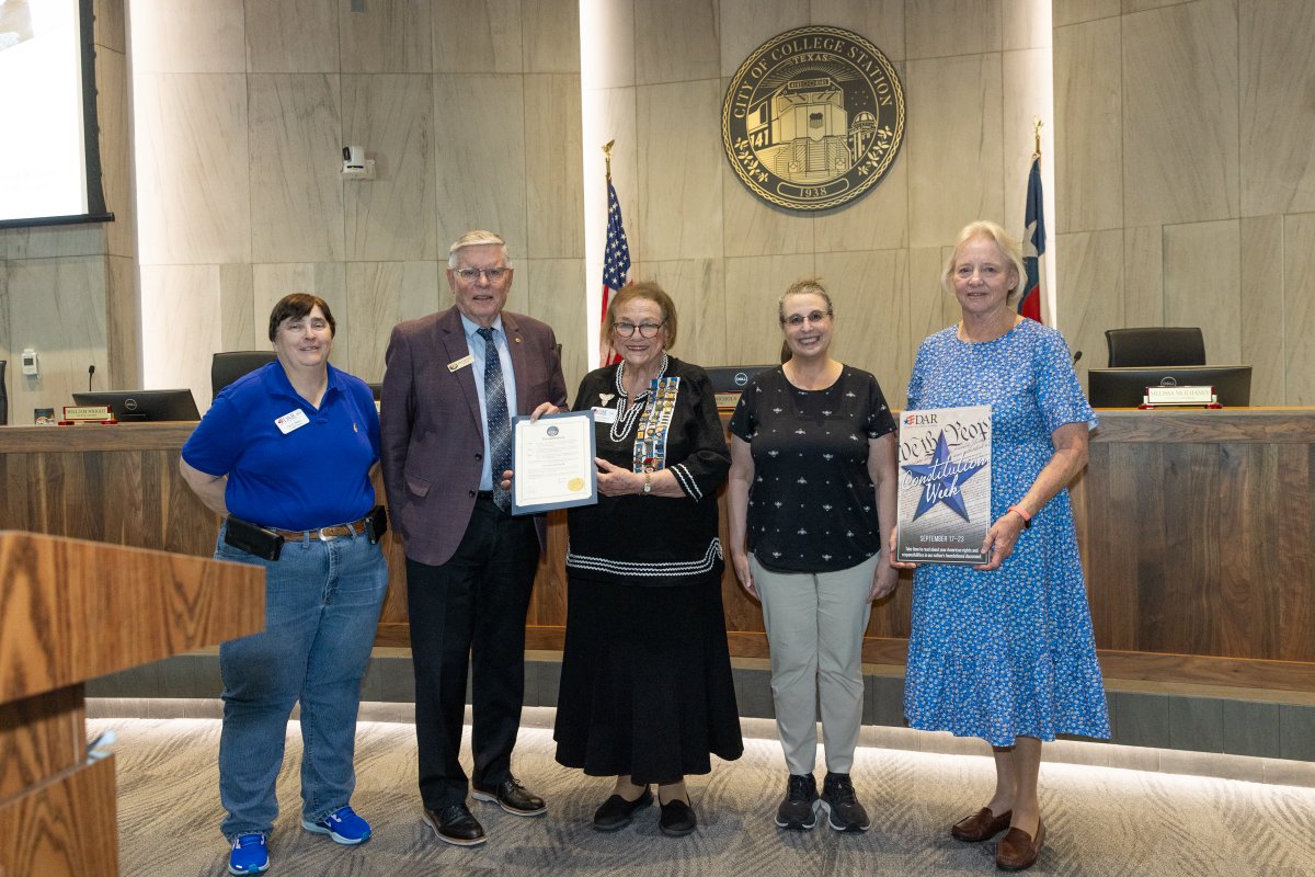Mayor John Nichols declared Sept. 17-23 as Constitution Week with the LaVillita Chapter of the Daughters of the American Revolution, emphasizing the importance of protecting constitutional freedoms and the need to remember lost rights.